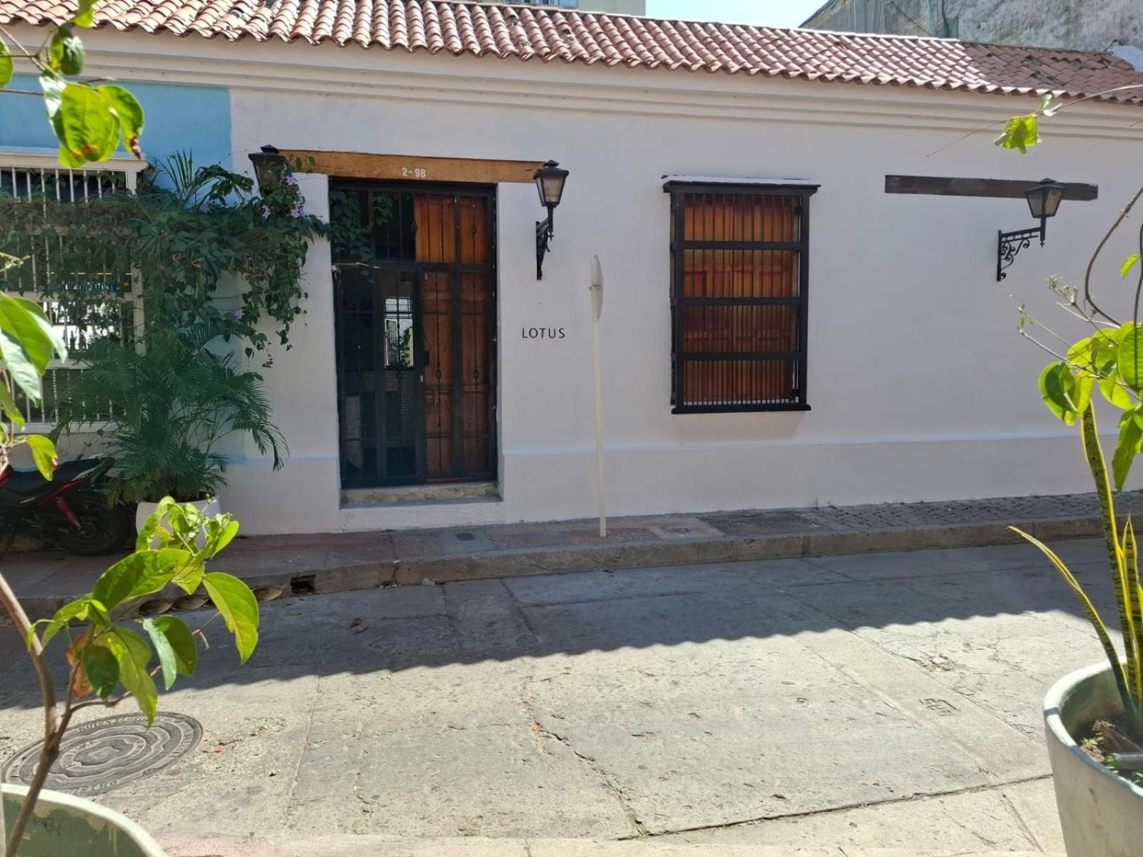 Lotus Central Hotel Σάντα Μάρτα Εξωτερικό φωτογραφία